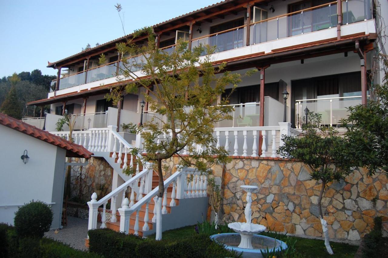 Hotel Ramosaco, Radhime, Vlore Exterior photo