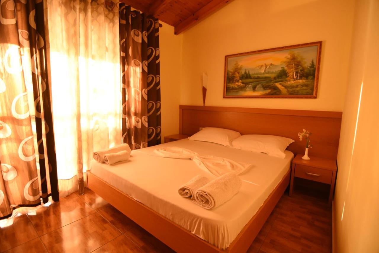 Hotel Ramosaco, Radhime, Vlore Exterior photo