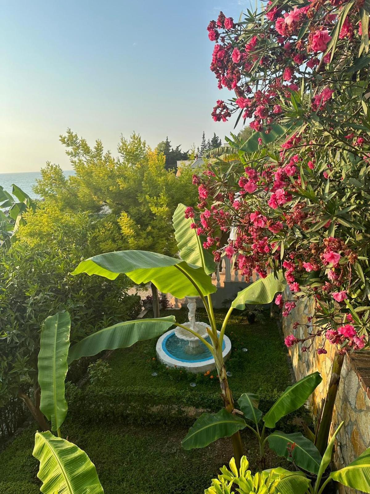 Hotel Ramosaco, Radhime, Vlore Exterior photo