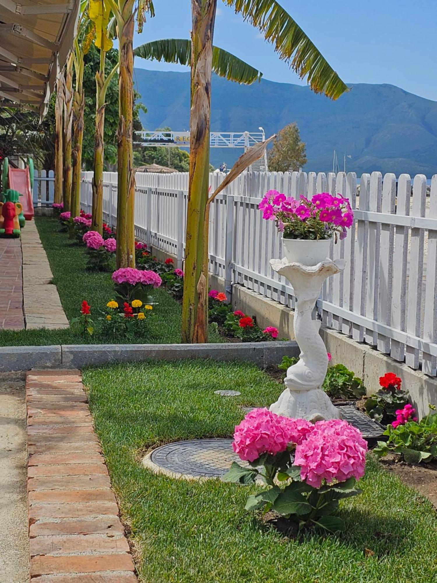 Hotel Ramosaco, Radhime, Vlore Exterior photo